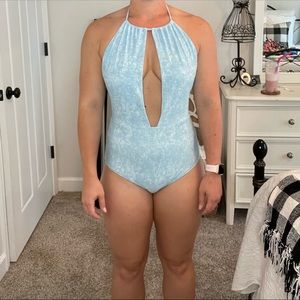 American Eagle one piece swim suit. Size large. Fits like a M/L. Worn once. $20